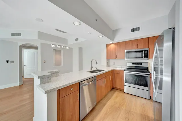 $495,000 | 110 North Federal Highway, Unit 707, Fort Lauderdale, FL 33301