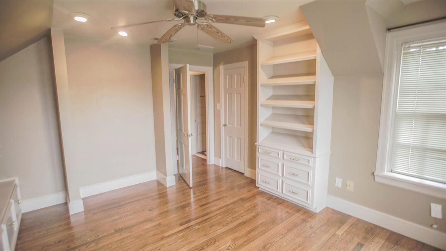 2011 16th Street Lubbock, TX 79401 - Photo 13 of 16 3RD BEDROOM