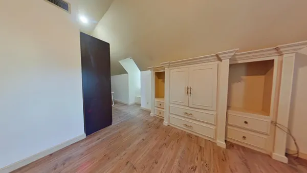 $2,200 | 2011 16th Street, Lubbock, TX 79401