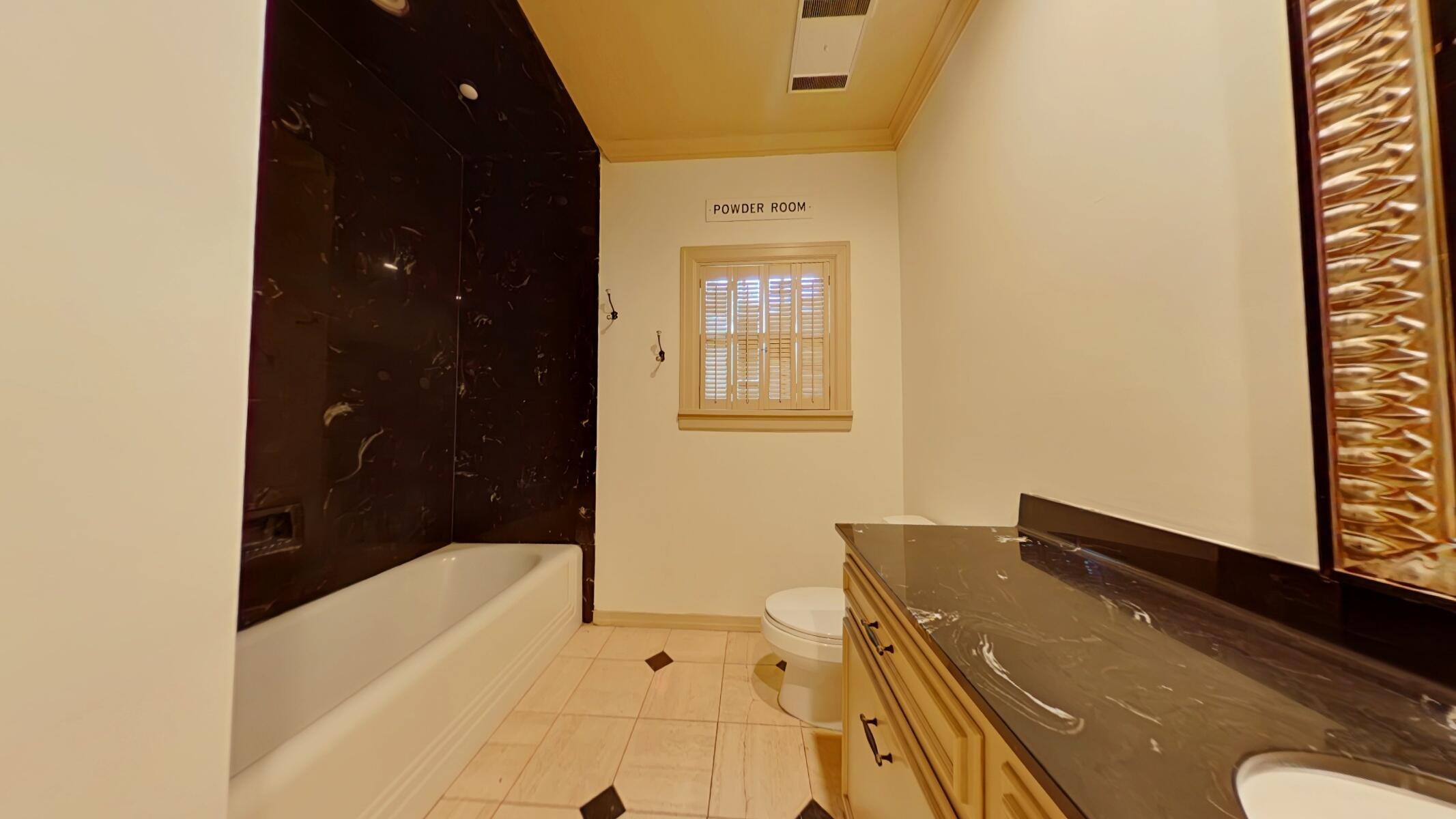 2011 16th Street Lubbock, TX 79401 - Photo 10 of 16 Bathroom