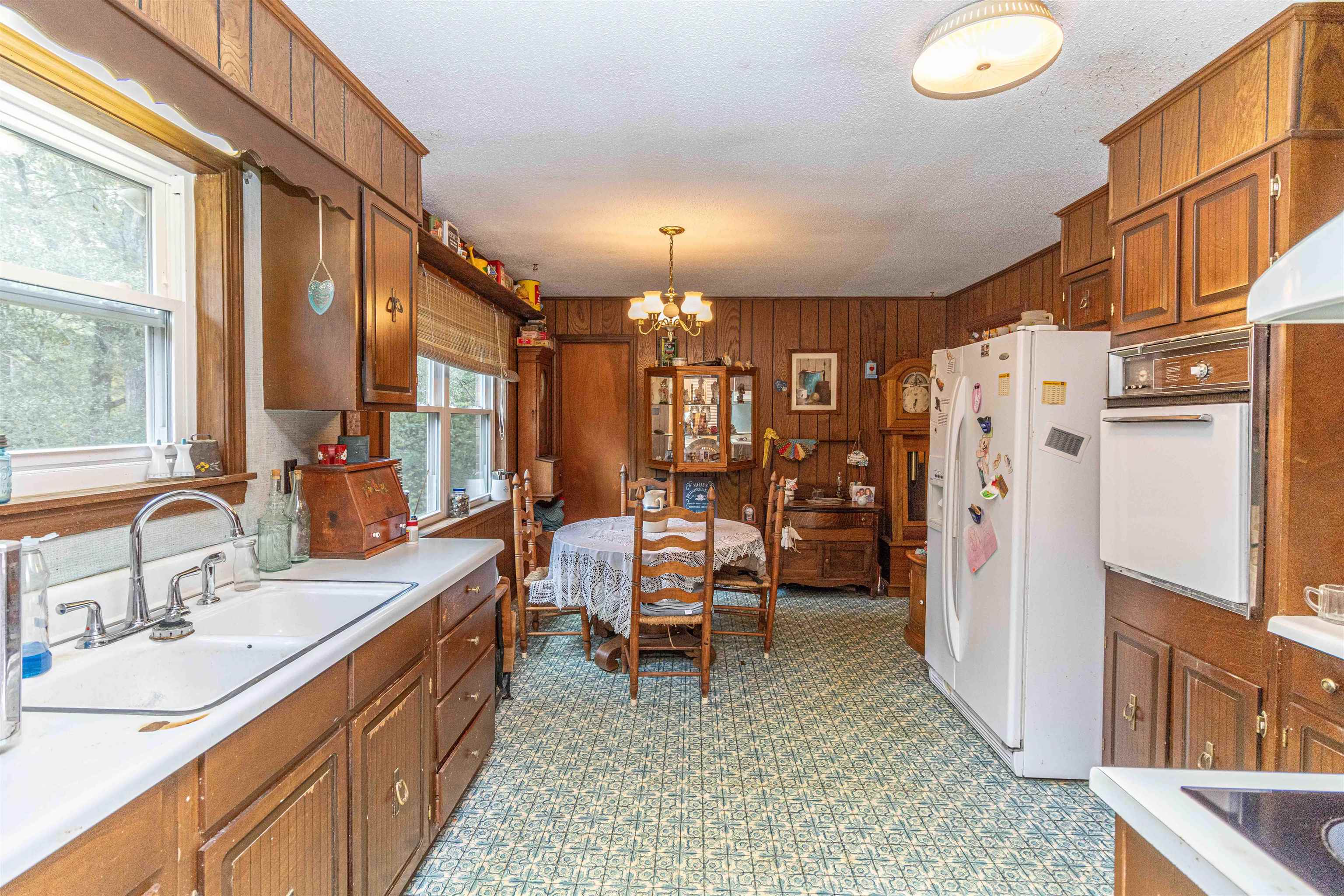 260 Mitchell Street Selmer, TN 38375 - Photo 11 of 22 a large room with lots of counter space and windows