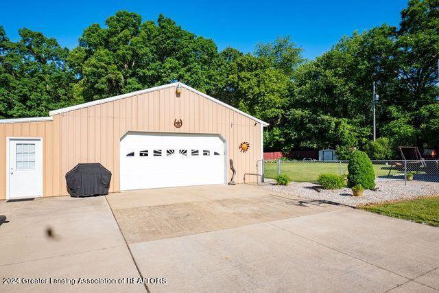 8722 Dunn Road Munith, MI 49259 - Photo 17 of 29 Barn