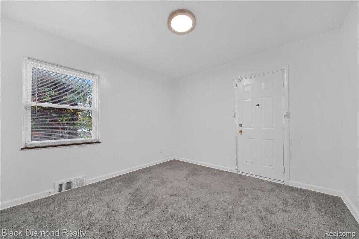 9963 Balfour Road Detroit, MI 48224 - Photo 10 of 16 Gallery Image 10
