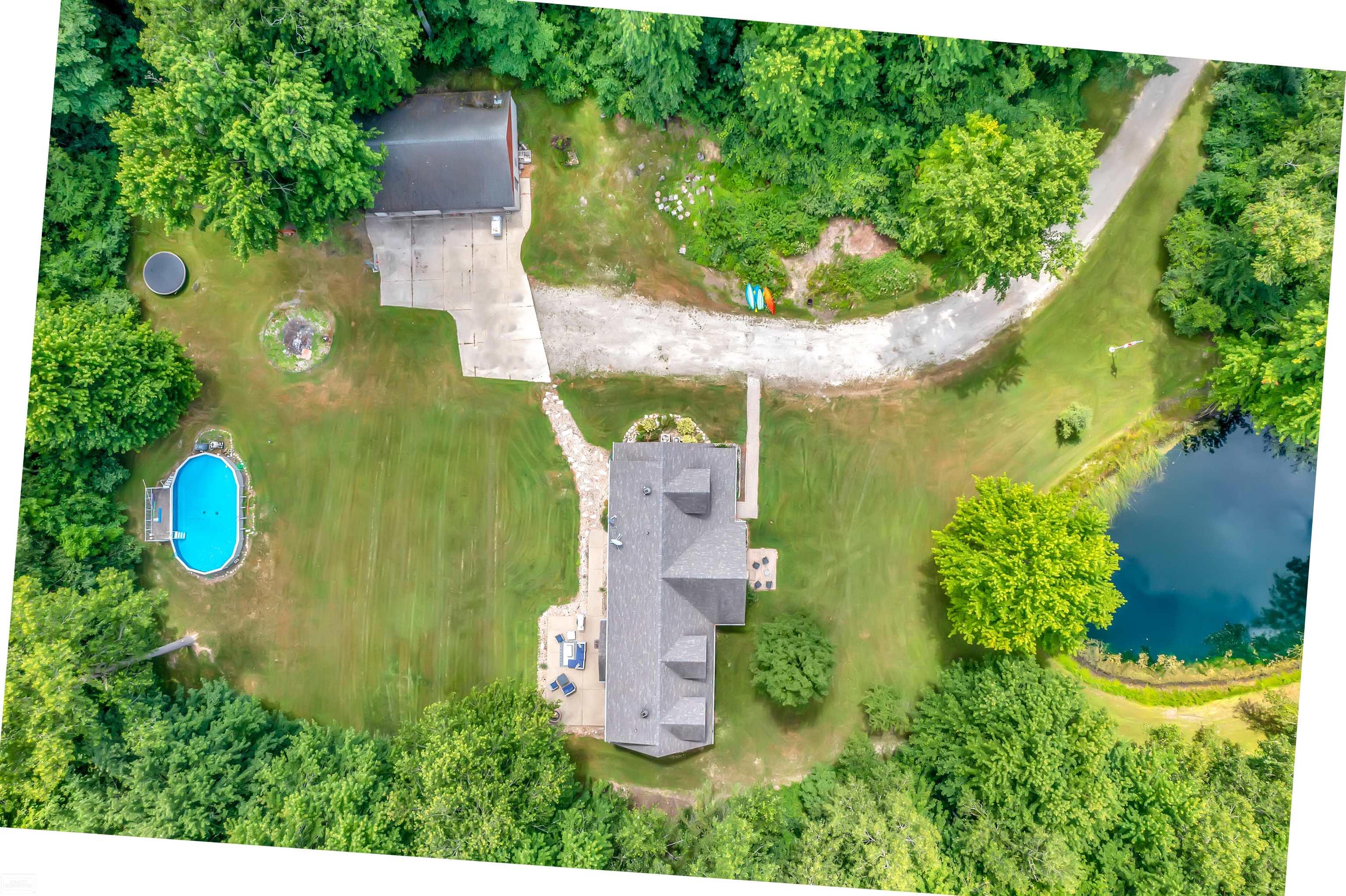 6880 Holland Road Algonac, MI 48001 - Photo 22 of 46 50101945-24.JPG