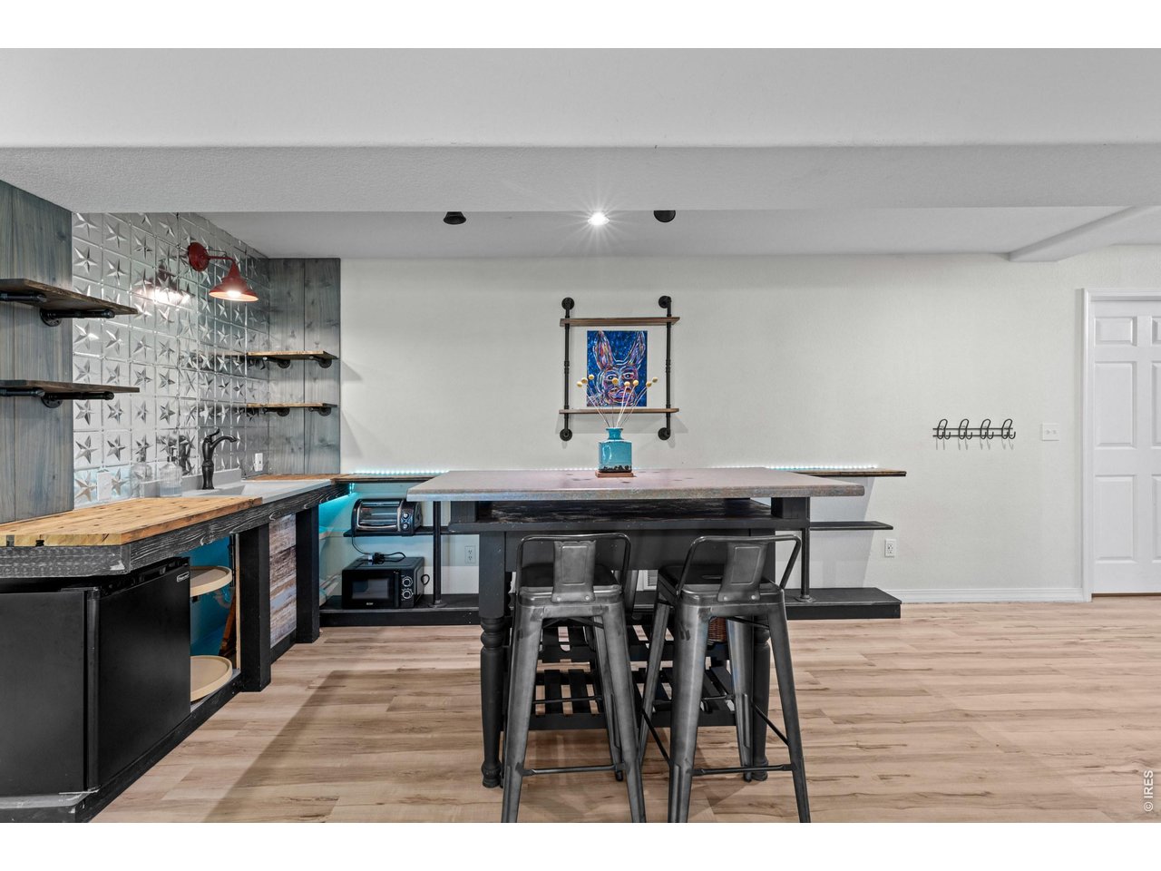 3966 Montclair Lane Boulder, CO 80301 - Photo 27 of 40 Web bar on lower level