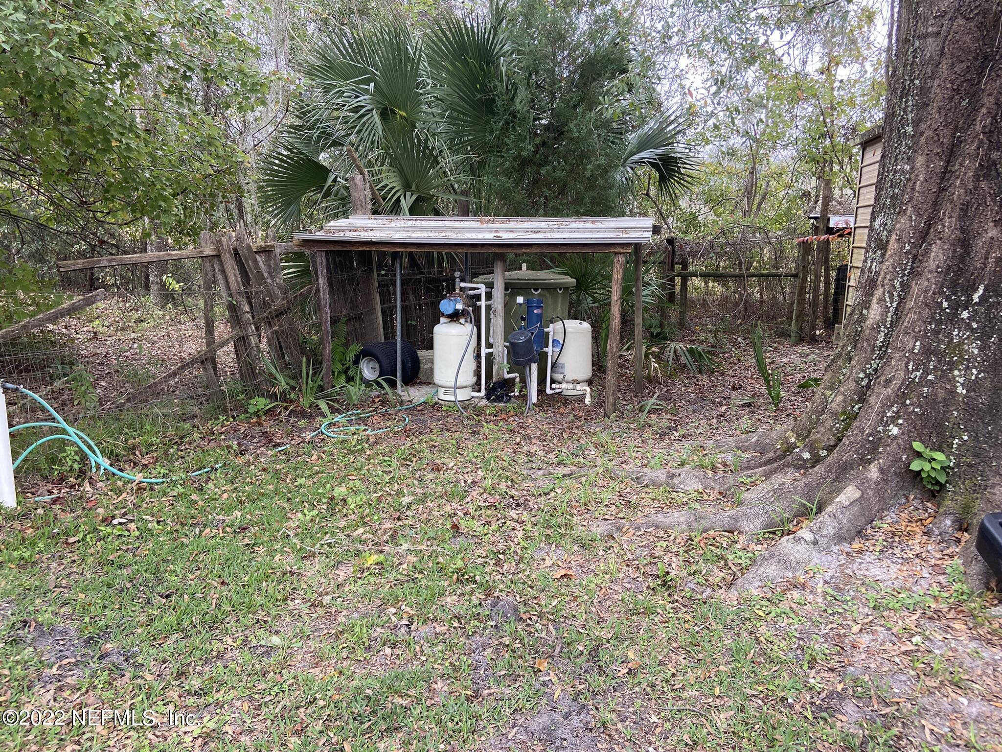 218 Hoover Road Palatka, FL 32177 - Photo 25 of 35 D87DE42B-E96D-4C76-BE1A-483C0CB927AF