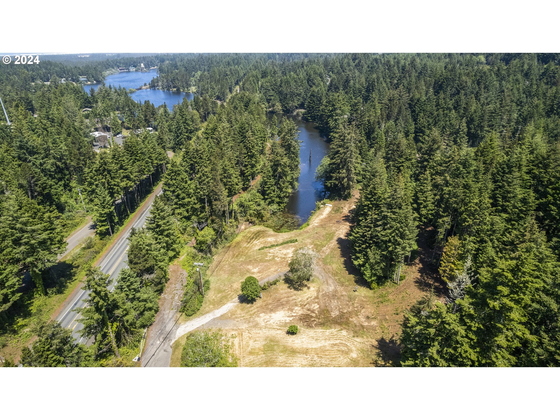 69919 Riddling Road North Bend, OR 97459 - Photo 17 of 28