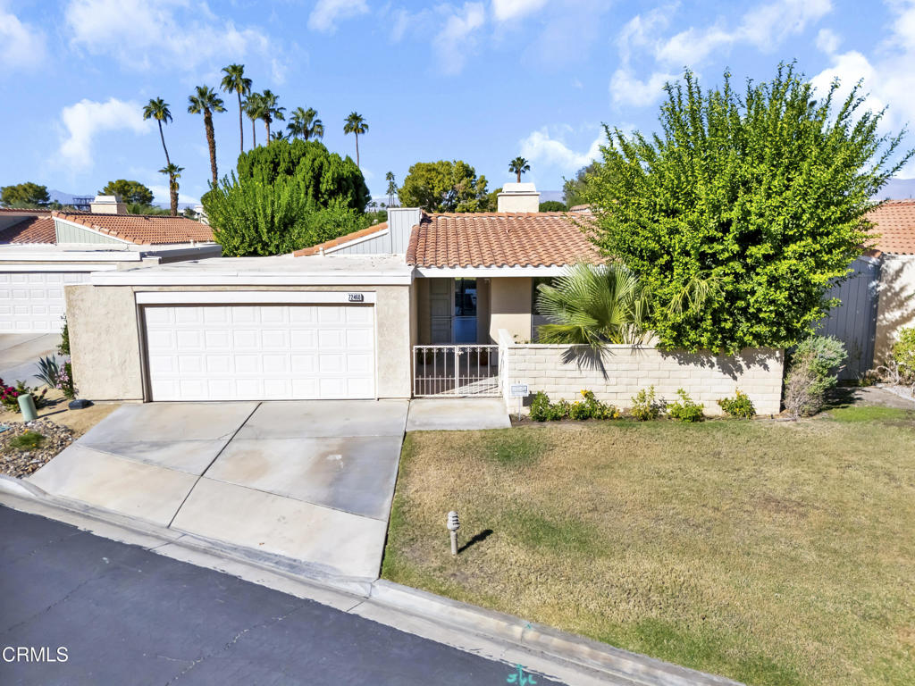 72460 Rodeo Way Rancho Mirage, CA 92270 - Photo 36 of 40 a picture of a house with a yard