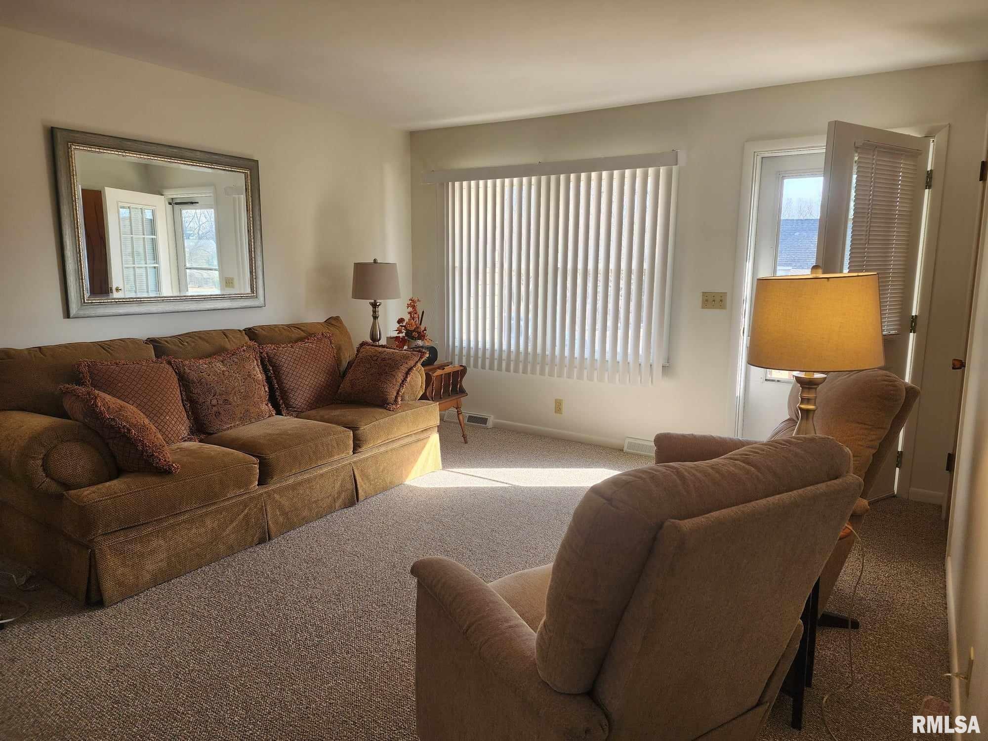 612 Ridge Street Carterville, IL 62918 - Photo 5 of 21 Gallery Image 5