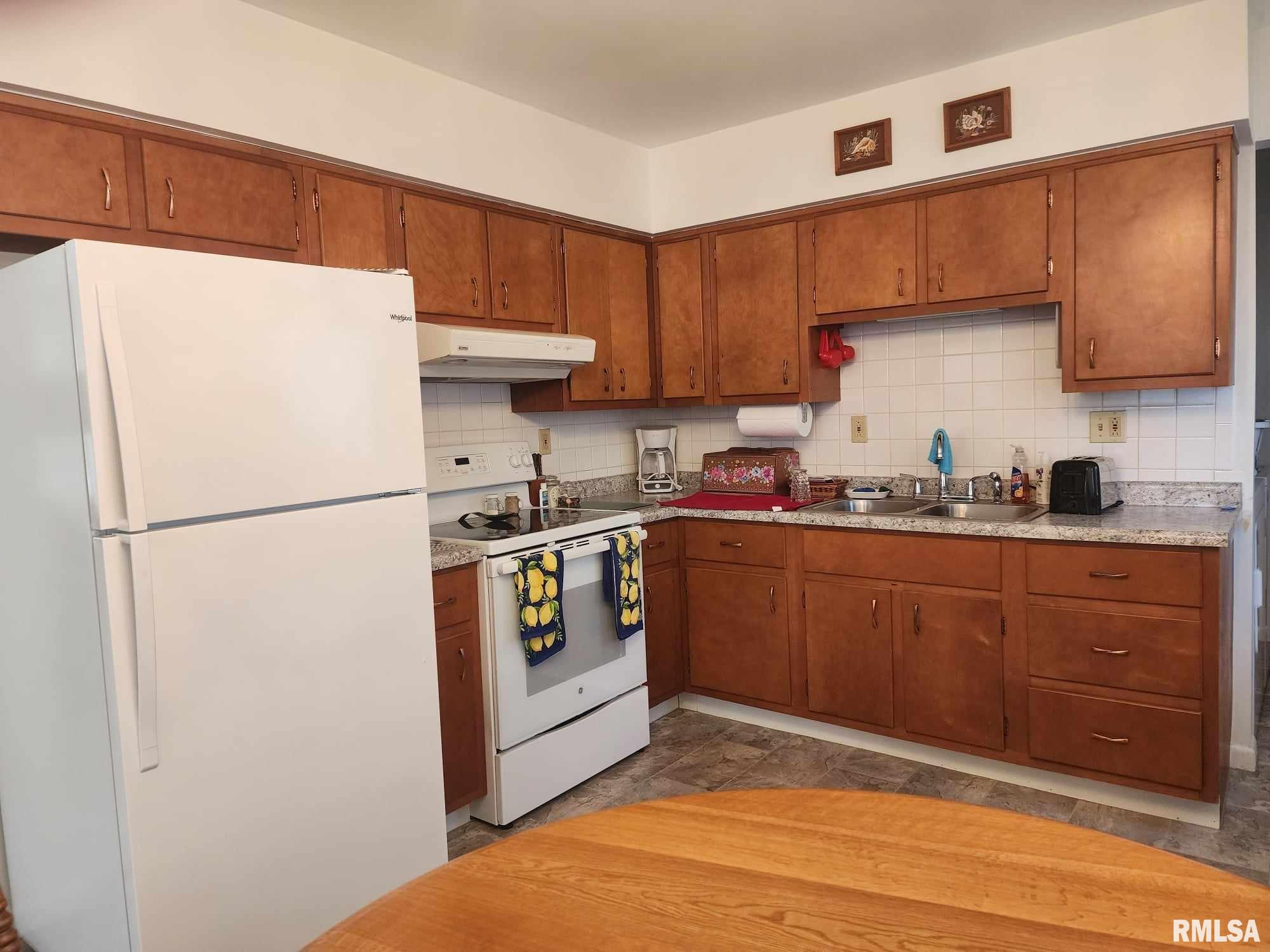 612 Ridge Street Carterville, IL 62918 - Photo 6 of 21 Gallery Image 6