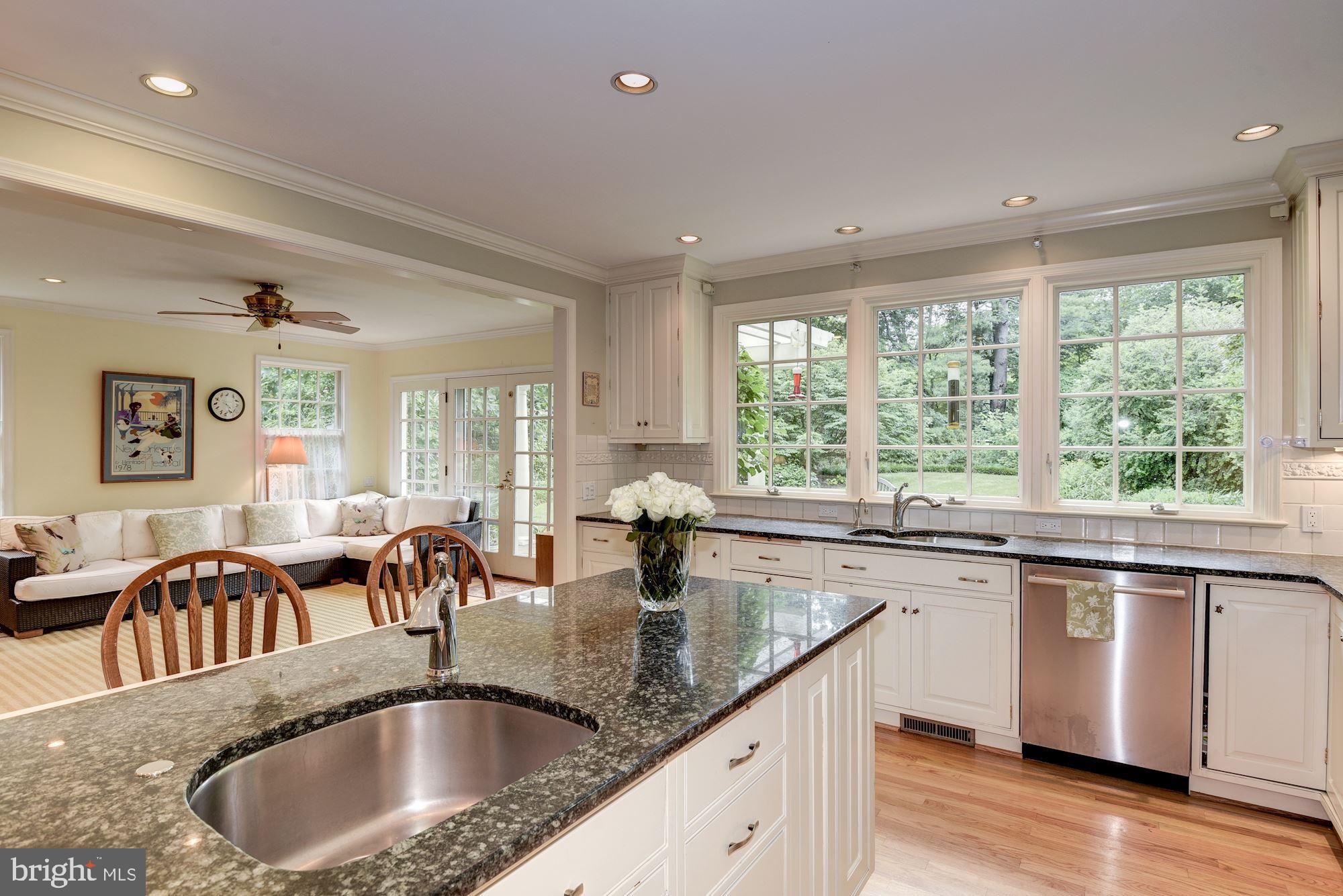 9304 Belmart Road Potomac, MD 20854 - Photo 10 of 41