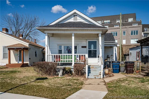 $495,000 | 427-429 East Riverside Drive, Clarksville, IN 47129