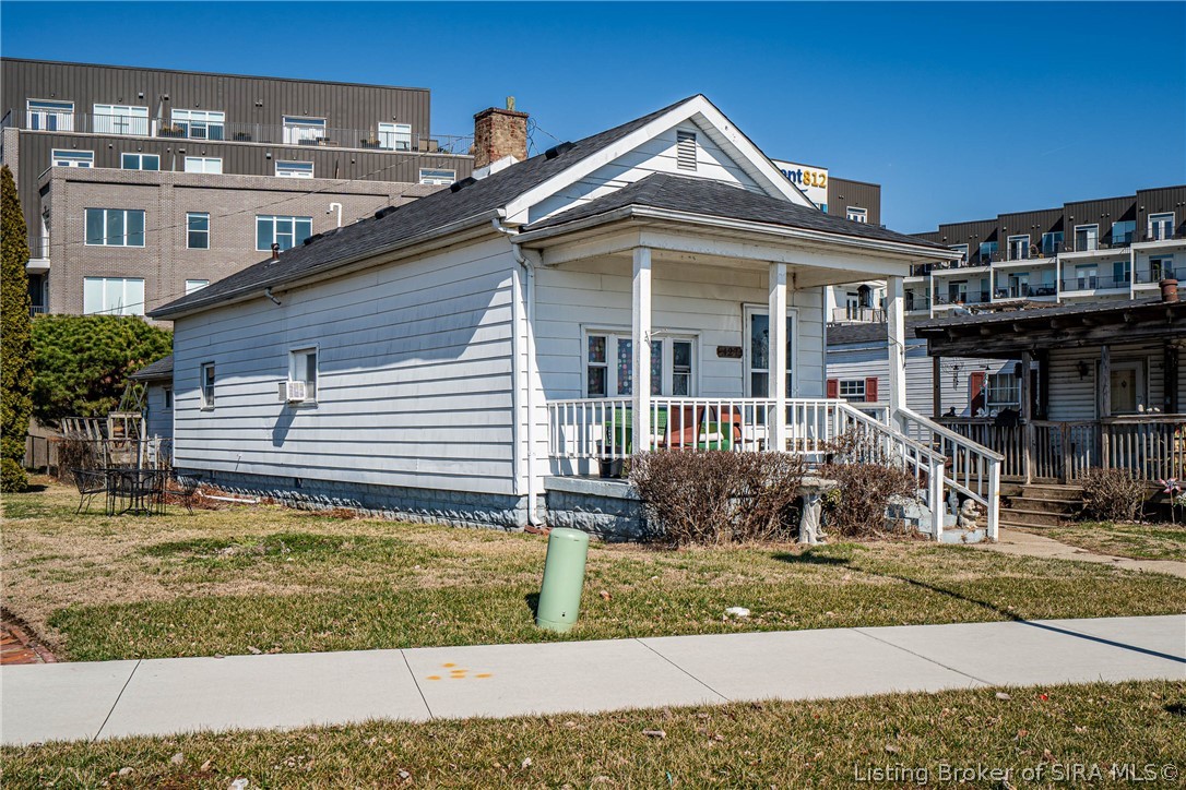 427-429 East Riverside Drive Clarksville, IN 47129 - Photo 4 of 20