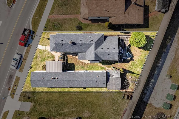 $495,000 | 427-429 East Riverside Drive, Clarksville, IN 47129