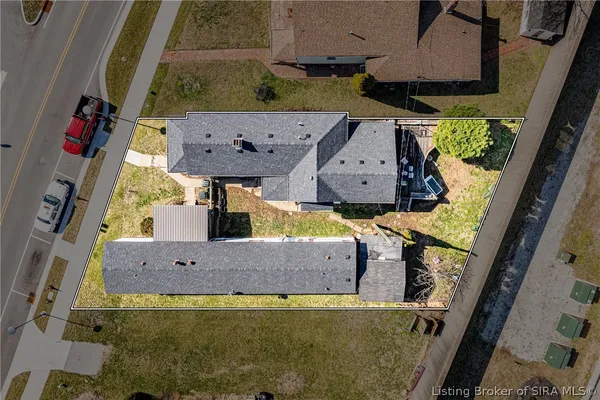 $495,000 | 427-429 East Riverside Drive, Clarksville, IN 47129