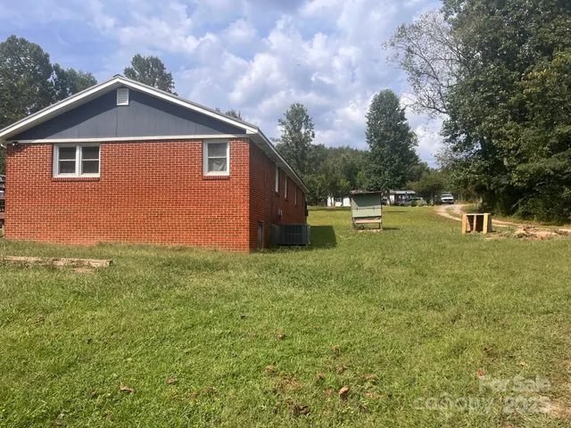 $260,000 | 54 Dee Cable Drive, Marion, NC 28752