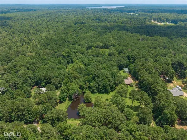 $300,000 | 204 Silver Leaf Drive, Benton, LA 71006