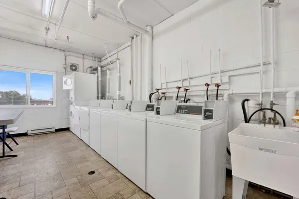 $205,000 | 725 West Huntington Commons Road, Unit 416, Mount Prospect, IL 60056