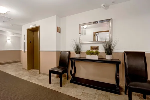 $205,000 | 725 West Huntington Commons Road, Unit 416, Mount Prospect, IL 60056