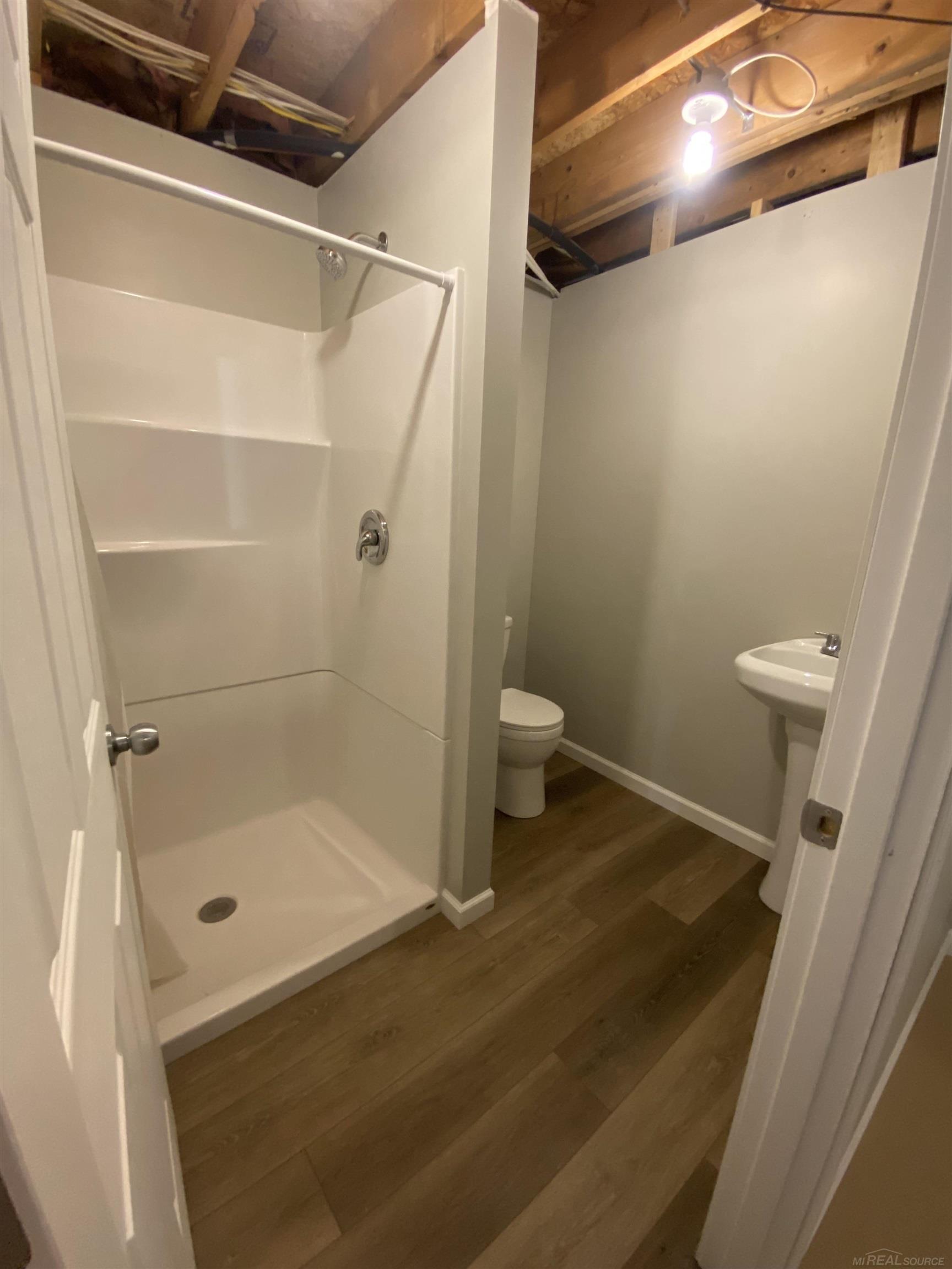 7207 Hackett Road Freeland, MI 48623 - Photo 25 of 25 50101156-24.JPG