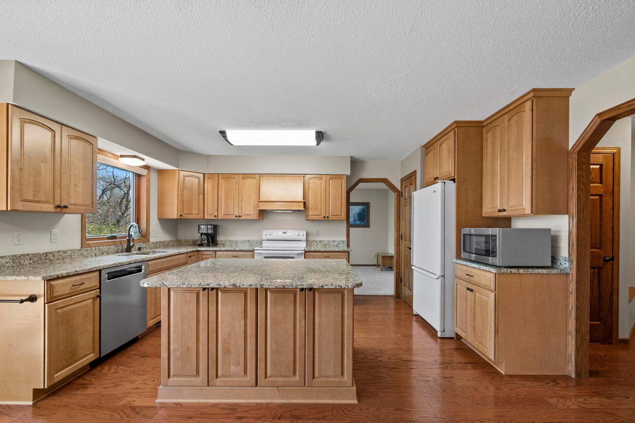 2664 Borden Court Inver Grove Heights, MN 55076 - Photo 7 of 69