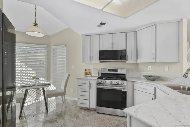 $859,000 | 11855 Caminito De Las Missiones, San Diego, CA 92128