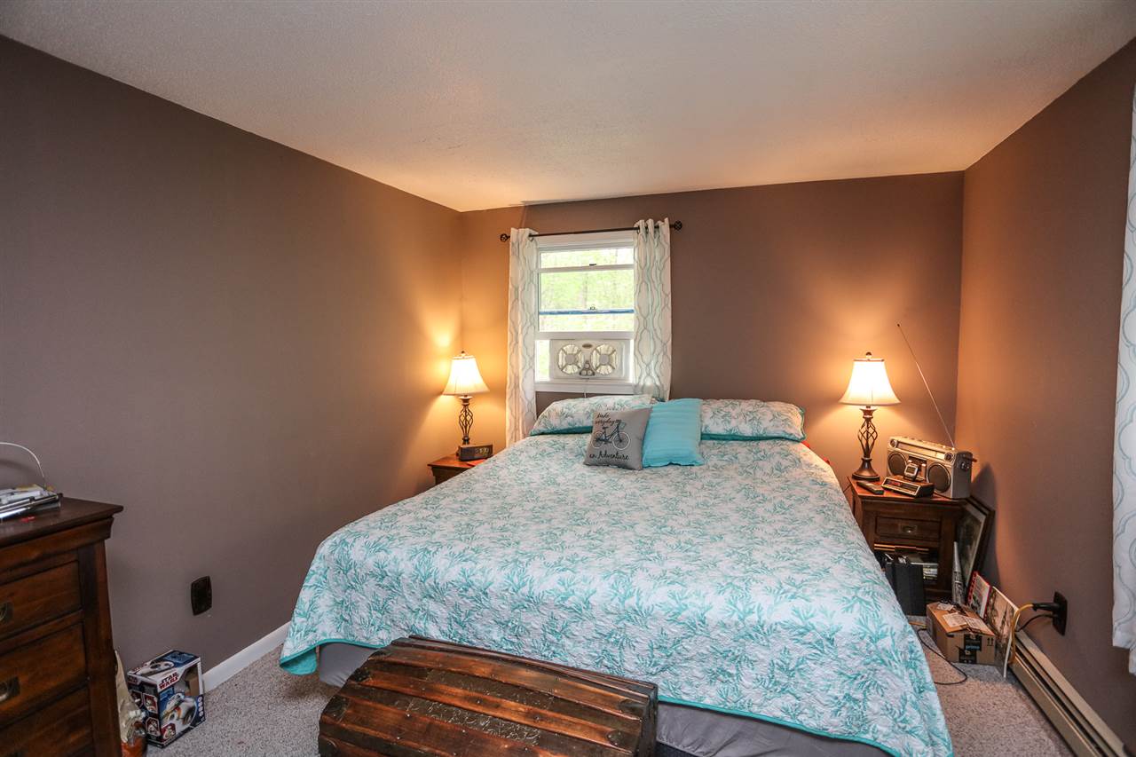 14 Roblin Road Bedford, NH 03110 - Photo 18 of 22