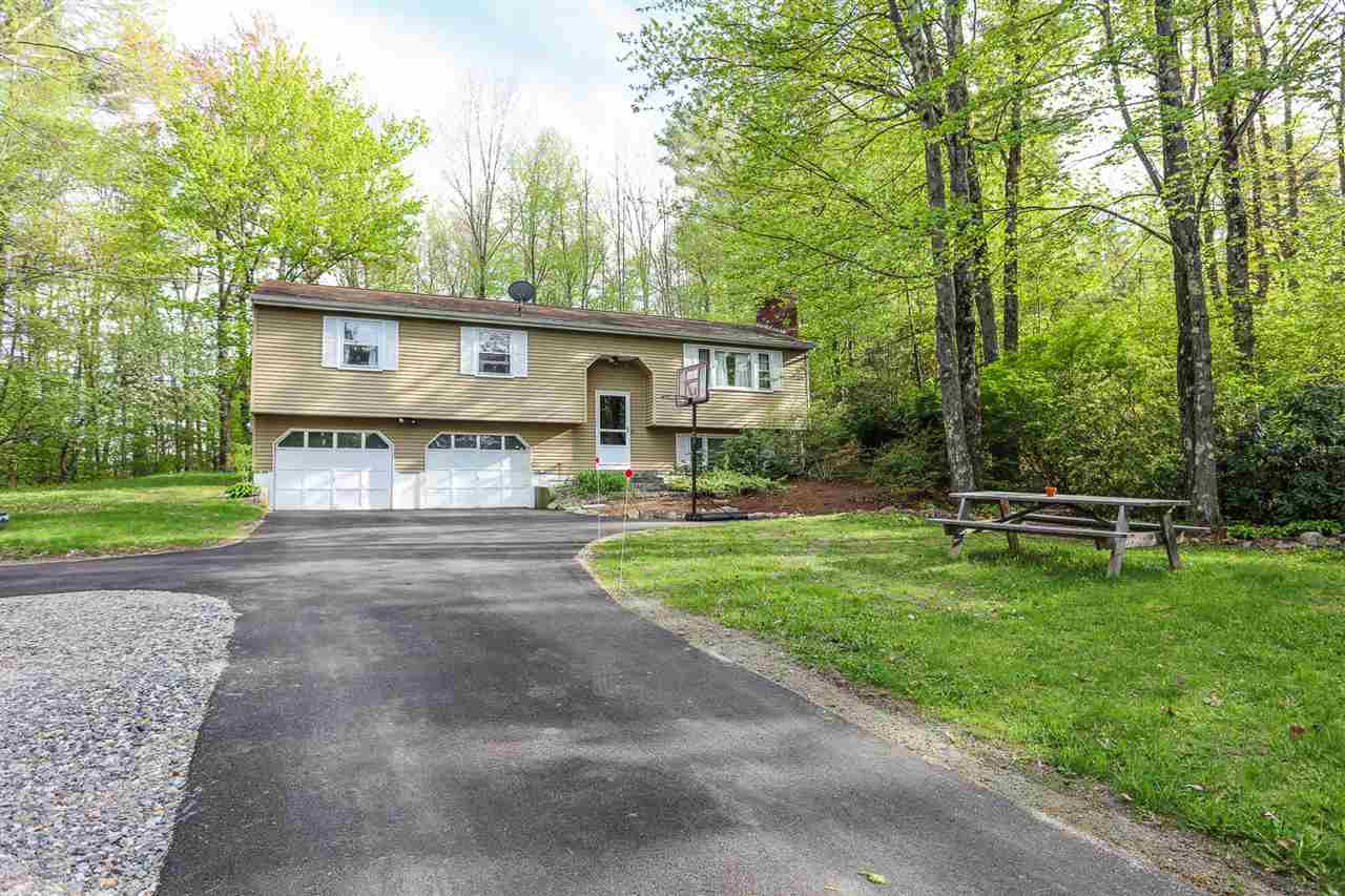 14 Roblin Road Bedford, NH 03110 - Photo 3 of 22
