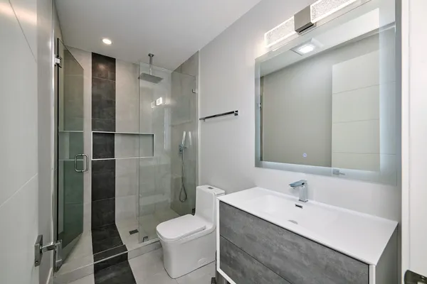 $2,375,000 | 6644 North Knox Avenue, Lincolnwood, IL 60712