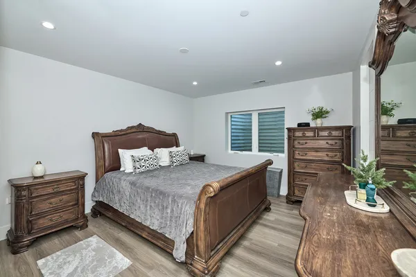 $2,375,000 | 6644 North Knox Avenue, Lincolnwood, IL 60712