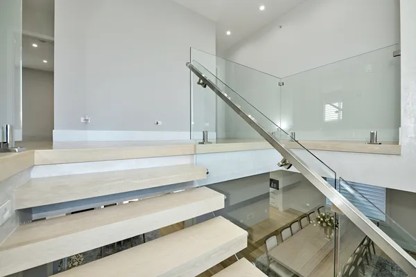 $2,375,000 | 6644 North Knox Avenue, Lincolnwood, IL 60712