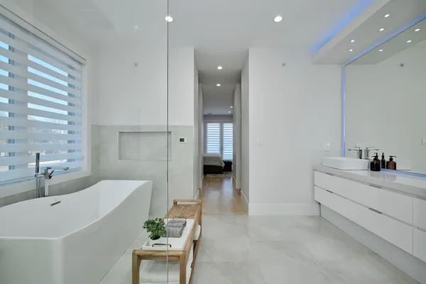 $2,375,000 | 6644 North Knox Avenue, Lincolnwood, IL 60712
