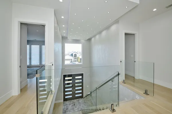 $2,375,000 | 6644 North Knox Avenue, Lincolnwood, IL 60712