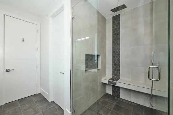 $2,375,000 | 6644 North Knox Avenue, Lincolnwood, IL 60712