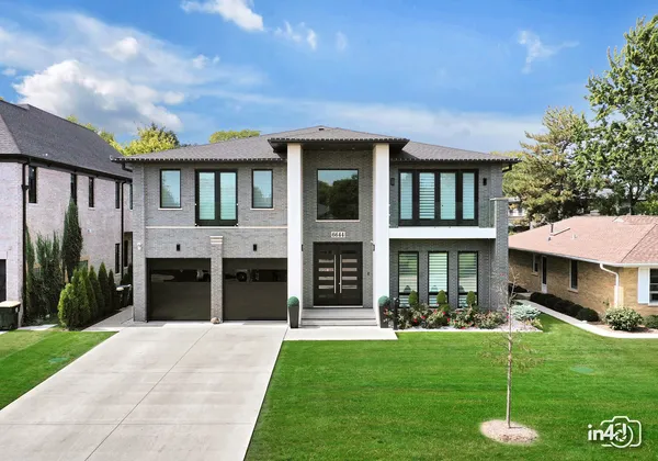 $2,375,000 | 6644 North Knox Avenue, Lincolnwood, IL 60712