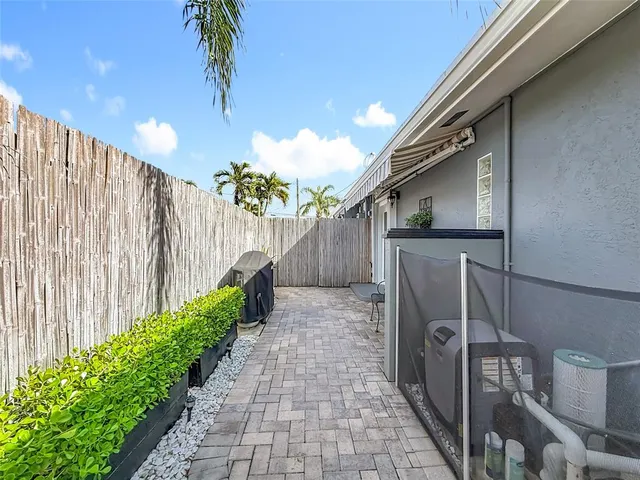 $1,375,000 | 501 Southeast 7th Avenue, Pompano Beach, FL 33060