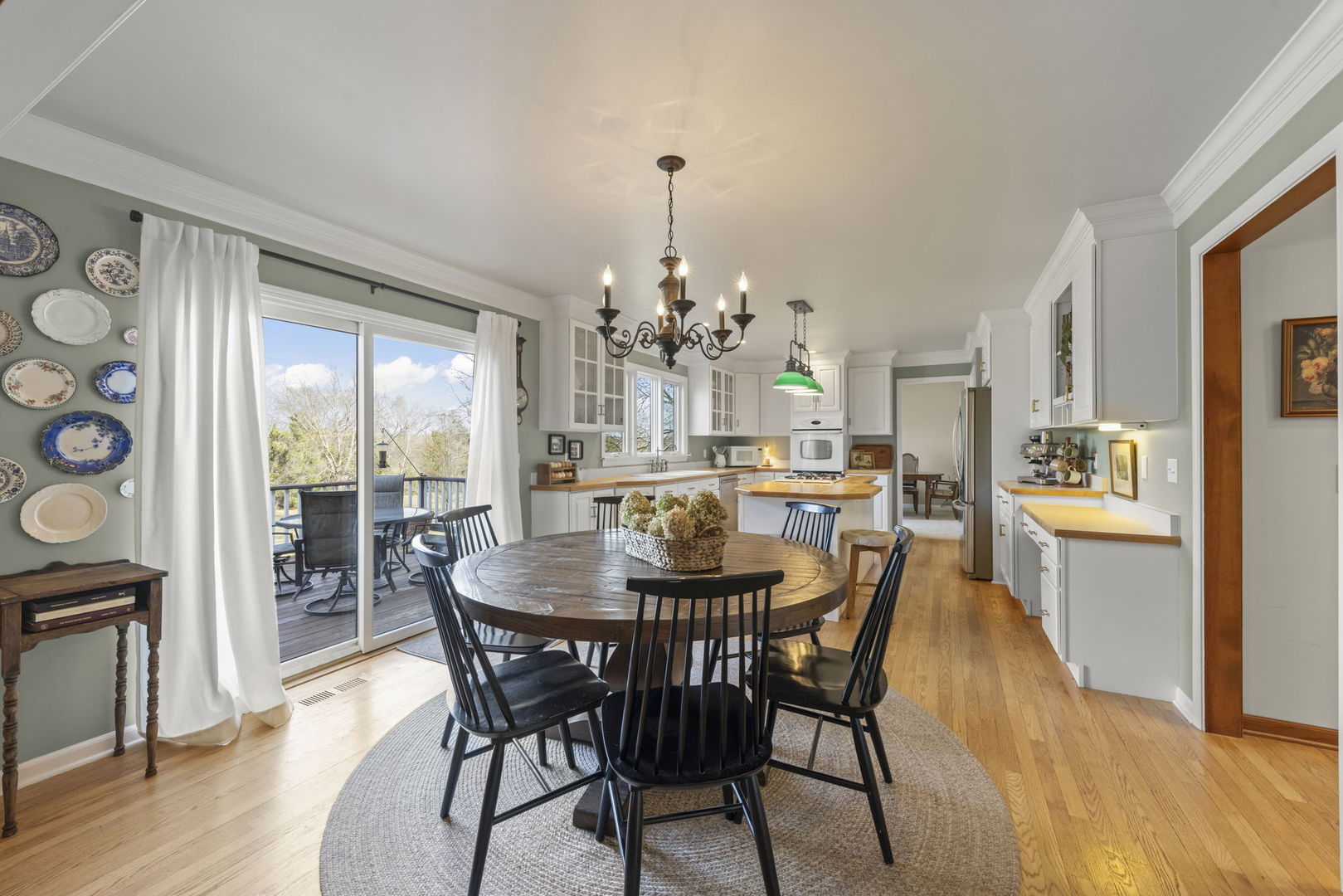 19 Shagbark Lane Newark, IL 60541 - Photo 11 of 60 a dining room with furniture window and wooden floor