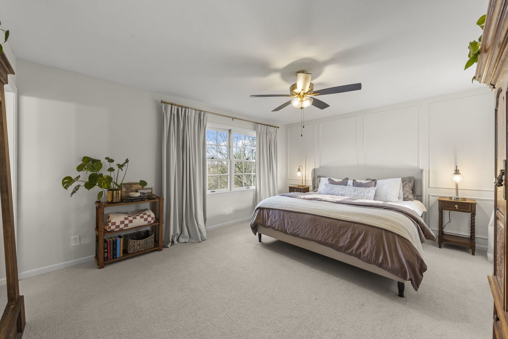 19 Shagbark Lane Newark, IL 60541 - Photo 19 of 60 a spacious bedroom with a bed and a chandelier