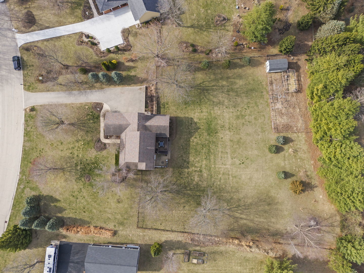 19 Shagbark Lane Newark, IL 60541 - Photo 47 of 60 a bathroom with a shower