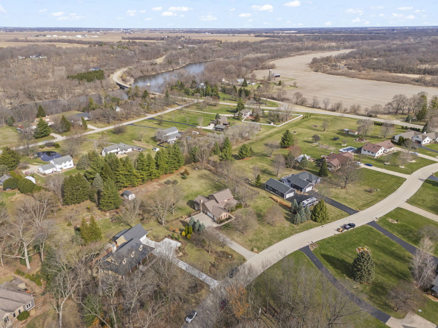 19 Shagbark Lane Newark, IL 60541 - Photo 55 of 60 a view of city and ocean