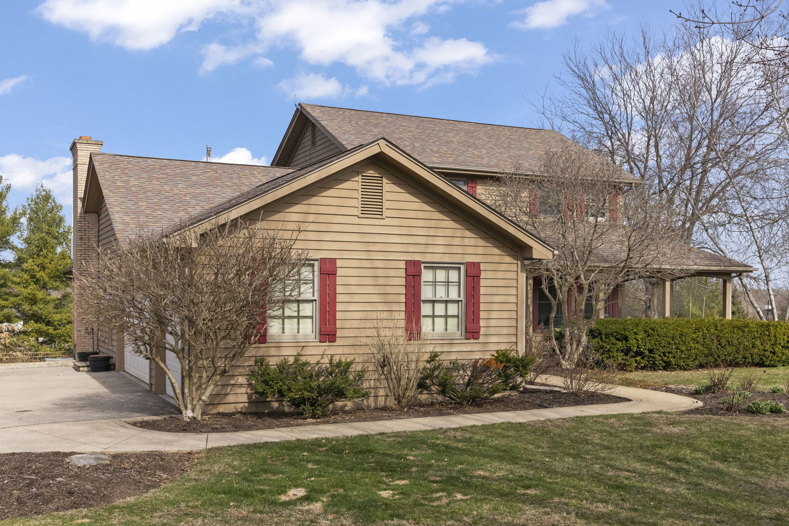 19 Shagbark Lane Newark, IL 60541 - Photo 60 of 60 a view of a house with a yard