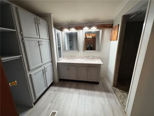 $180,500 | 202 North Main Street, Oregon, MO 64473