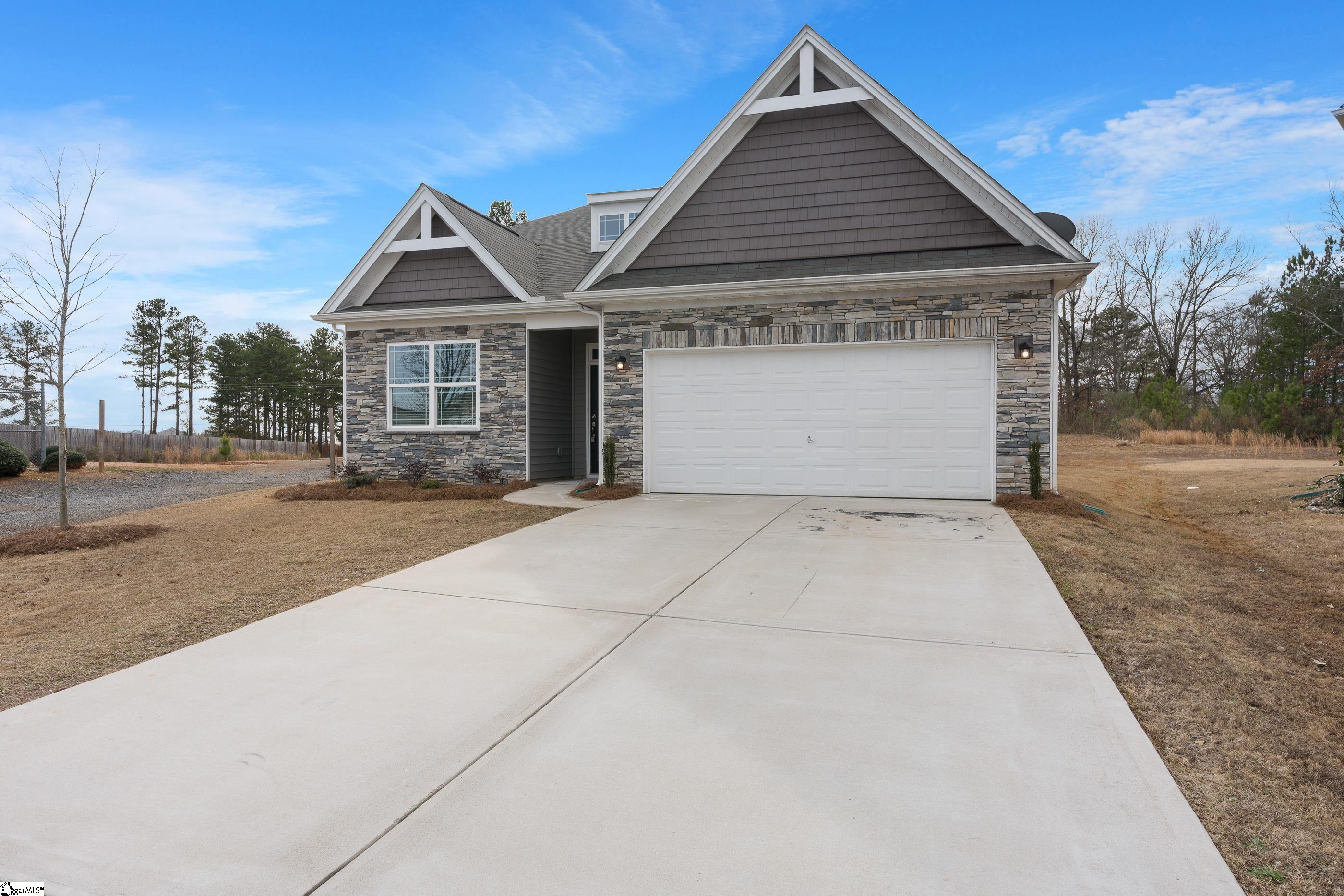 205 Talisker Way Greenville, SC 29607 - Photo 4 of 27 Gallery Image 4