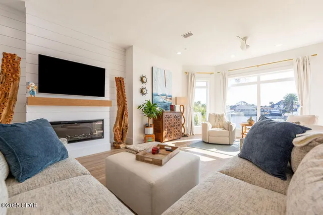 $1,425,000 | 443 Wahoo Road, Panama City Beach, FL 32408