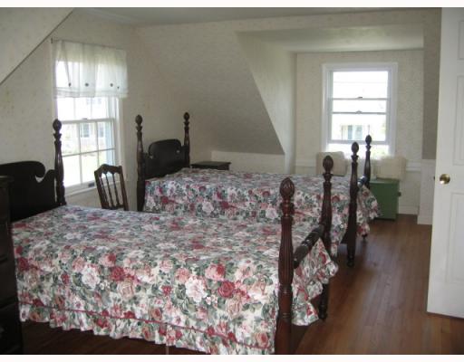 42 Peninsula Road South Kingstown, RI 02879 - Photo 5 of 12 Bedroom.