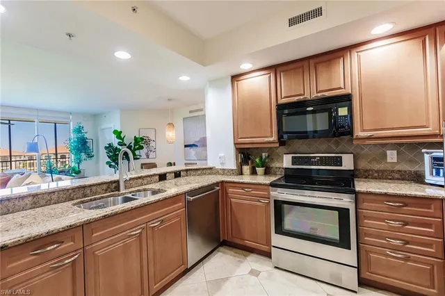 $9,500 | 23540 Via Veneto, Unit 602, Bonita Springs, FL 34134