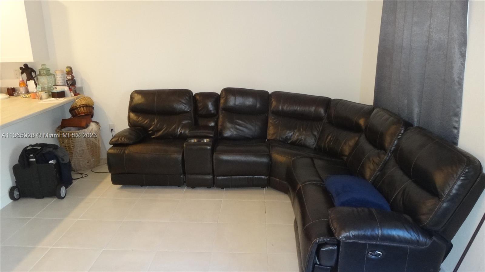 28661 Southwest 132nd Place Homestead, FL 33033 - Photo 6 of 22 a living room with furniture