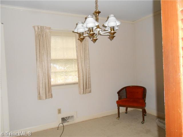 2020 Huntington Road Burlington, NC 27215 - Photo 5 of 15 Dining Room.