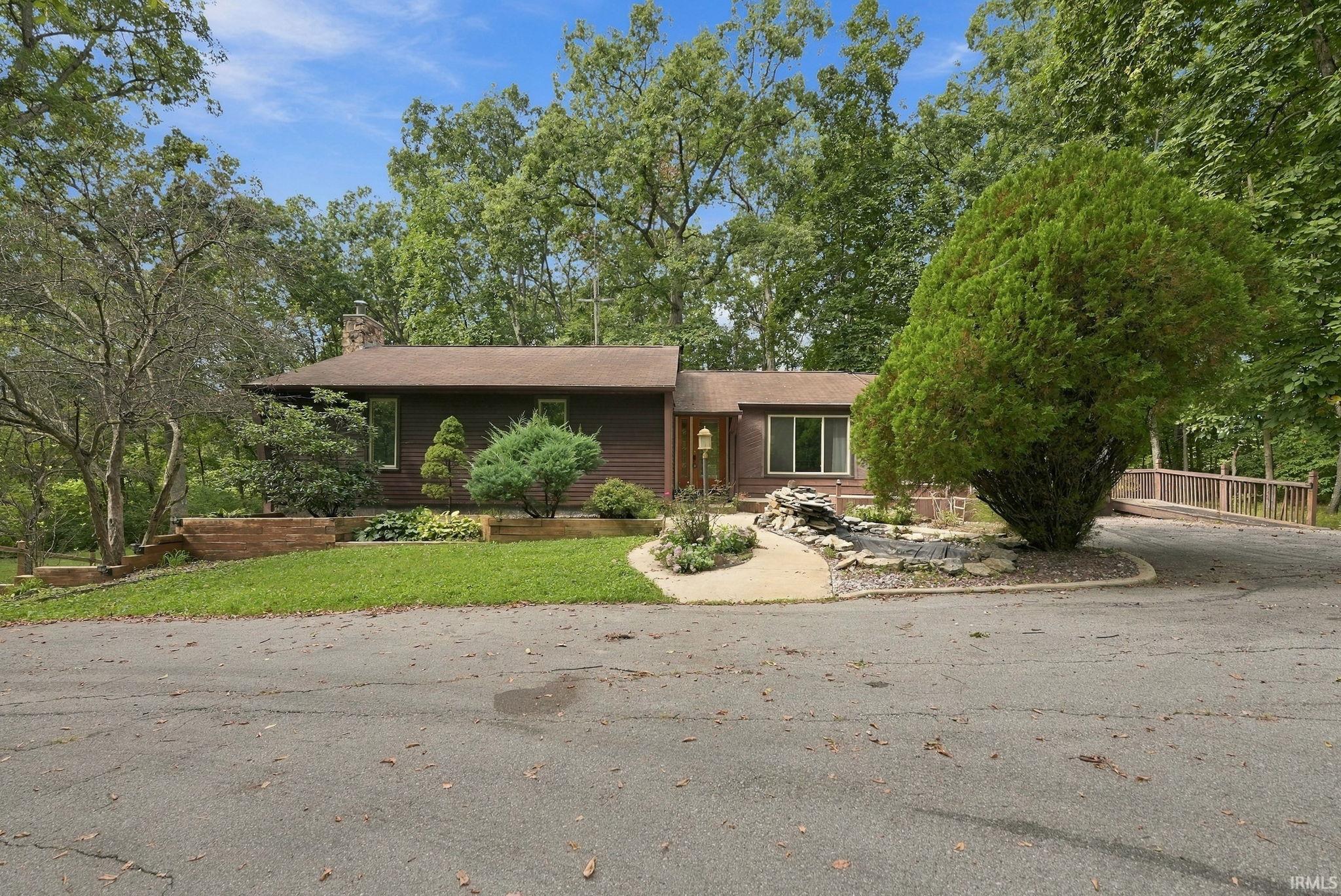1130 Pion Road Fort Wayne, IN 46845 - Photo 3 of 44 Gallery Image 3