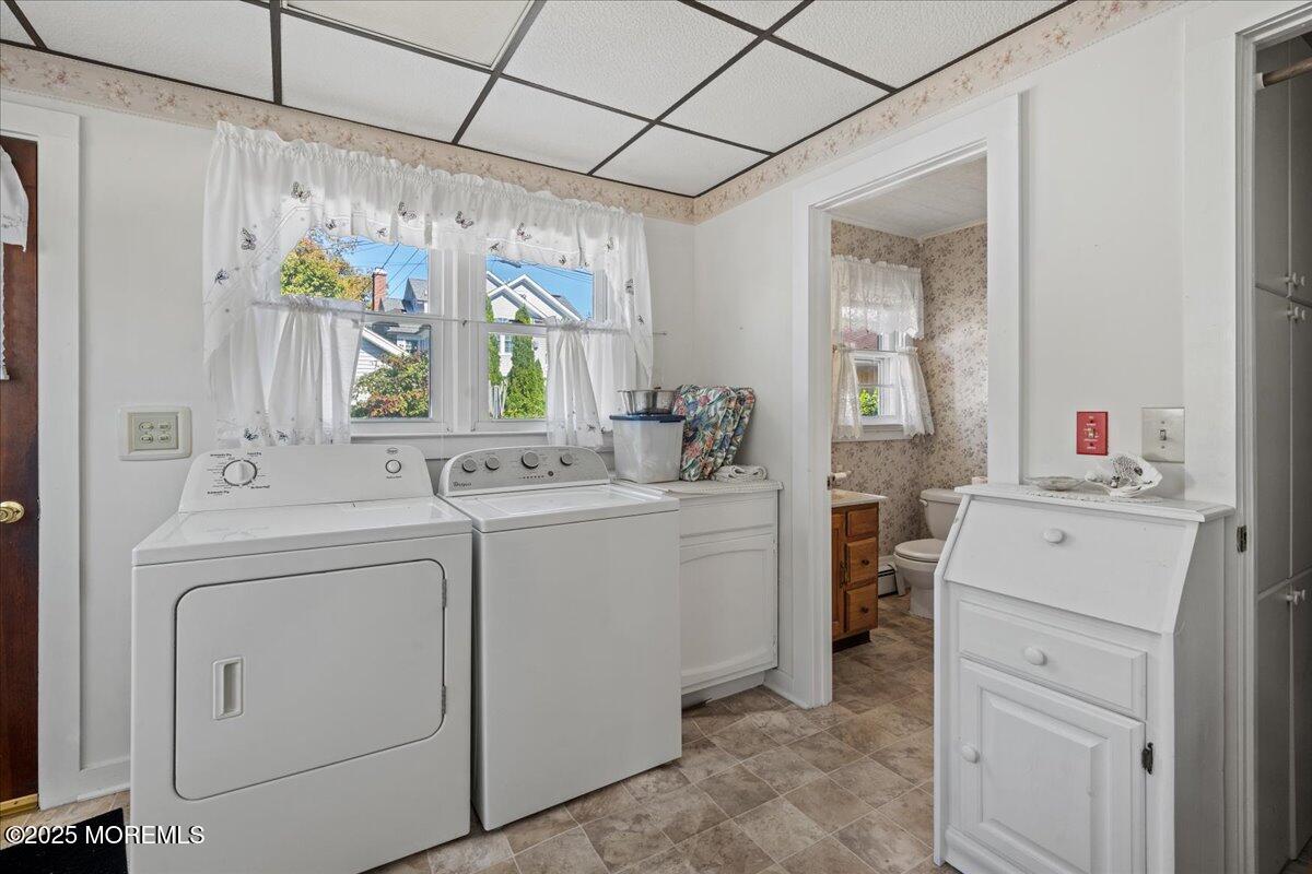 418 Salem Avenue Spring Lake, NJ 07762 - Photo 18 of 29 a room with window a washer and dryer